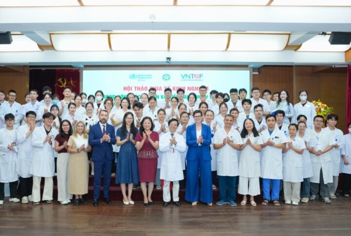 Davipharm joined Smoking Cessation Workshop at Bach Mai Hospital