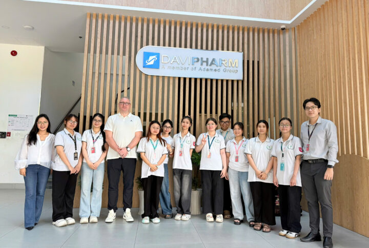 Internship for Pharmacy students – Van Lang University