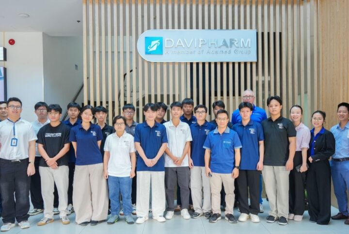 Davipharm’s factory tour for Eastern International University students