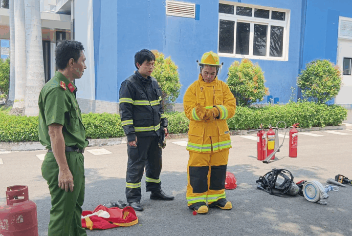Davipharm Firefighting & Rescue Training